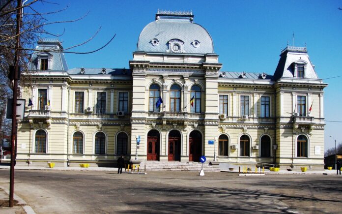 Prefectura Buzău, reuniune de lucru pentru proiectele din „Valul Renovării”