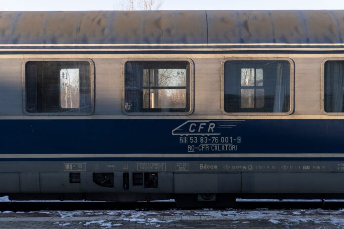 Amenzi de 1.430 de lei și un dosar penal după controale în trenurile și gările din trei județe