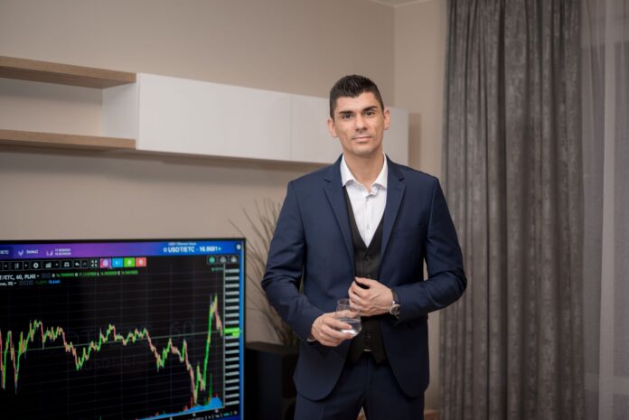 Constantin Toma critică promisiunile privind majorarea pensiilor și salariilor: „Cine ne mai împrumută?”