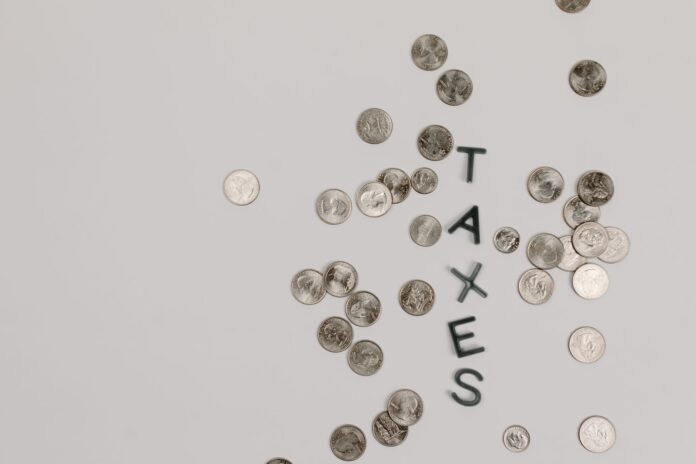 Taxele și impozitele locale din Zărnești pot fi plătite cu cardul la primărie