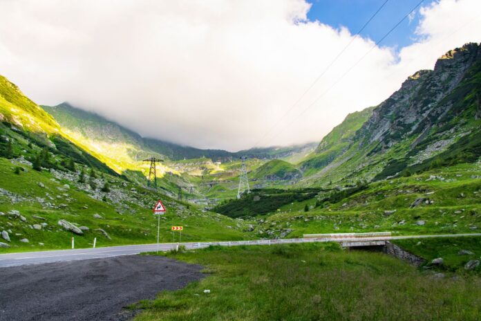 Podul de la Jitia, recepționat. Ruta montană dintre Buzău și Vrancea devine accesibilă