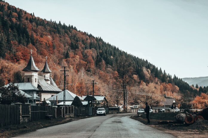 Furnizarea apei va fi întreruptă în localitatea Siriu, pentru igienizarea rezervorului