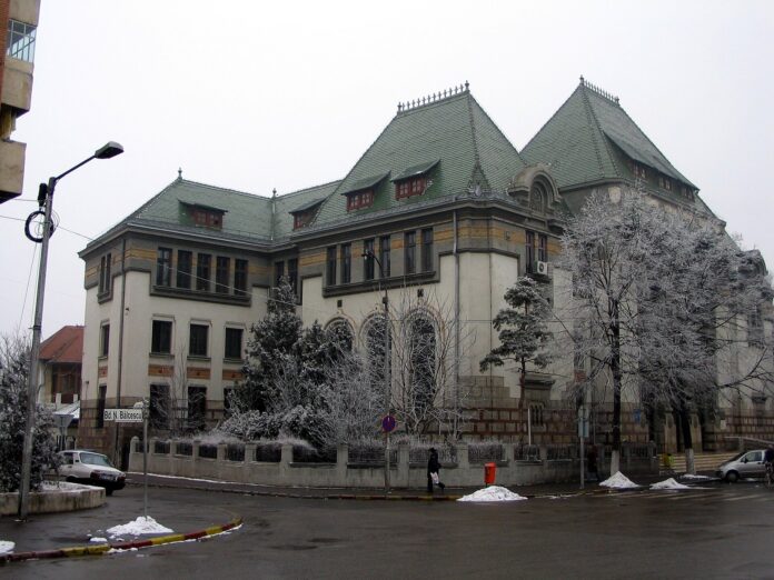 Tribunalul Buzău a anulat evaluarea și destituirea unui director de liceu, potrivit unei publicații locale