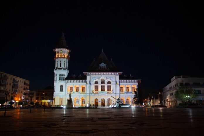 De ce întârzie asfaltarea străzii Frăsinet din Buzău. Explicațiile muncitorilor de la Urbis Serv