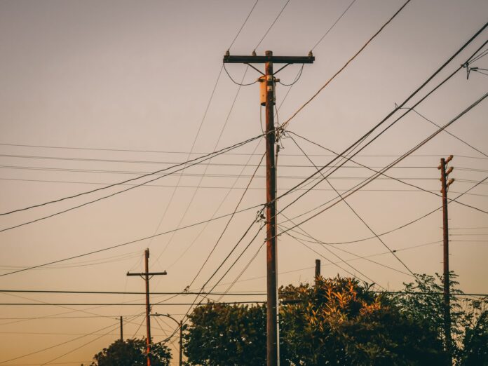 Întreruperi programate de energie electrică în județul Buzău, în octombrie 2026
